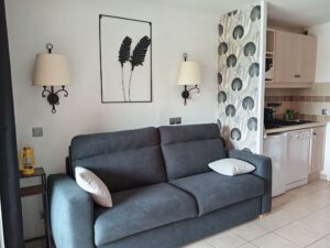 Locations saisonnières de 4 appartements de vacances de particulier à particulier à Grospierres Le Rouret (Ardèche)